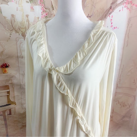 NEW J Crew Ruffle Faux Wrap Blouse in Ivory - Picture 6 of 11